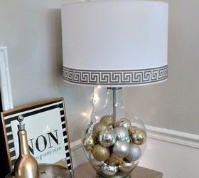 14 blah to beautiful lamp ideas to transform your entire living room, Make it festive with ornaments