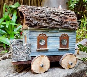 a old lunchbox becomes a gypsy caravan