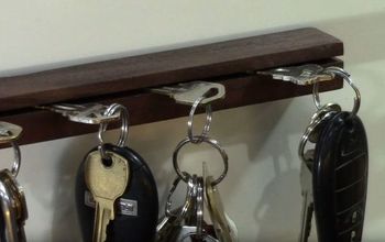 A Simple Wooden Key Holder
