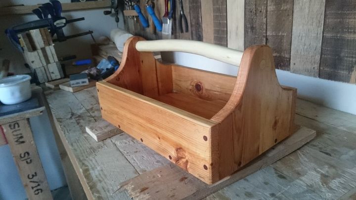 recycled wood tool tote, tools, The tool tote finished