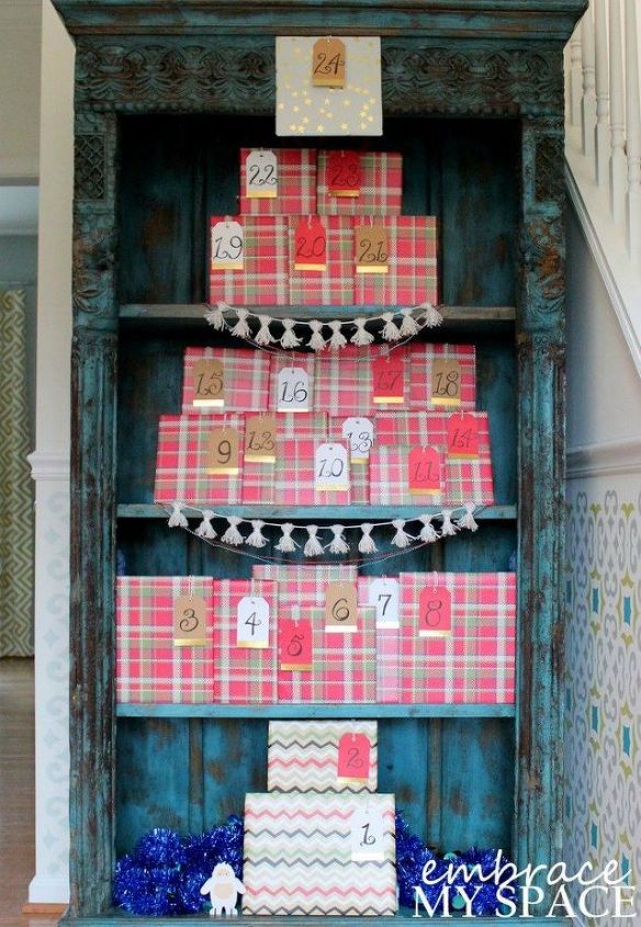 s 25 advent calendar ideas that are so cute, This clever book a day one