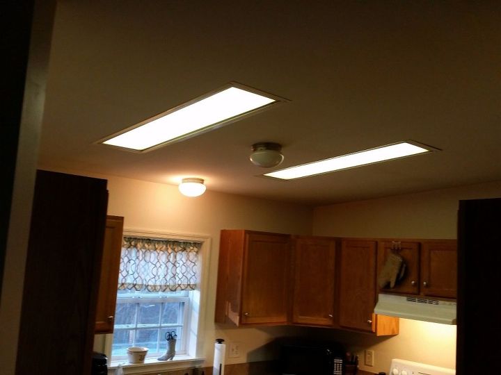 Ugh! Fluorescent Lights! | Hometalk