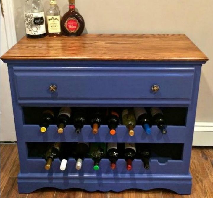 12 shocking things you can do with your old dresser, Turn it into a stylish wine bar