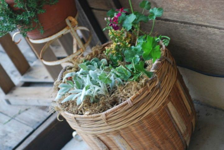 make wicker trendy again with these brilliant ideas, After An adorable porch planter