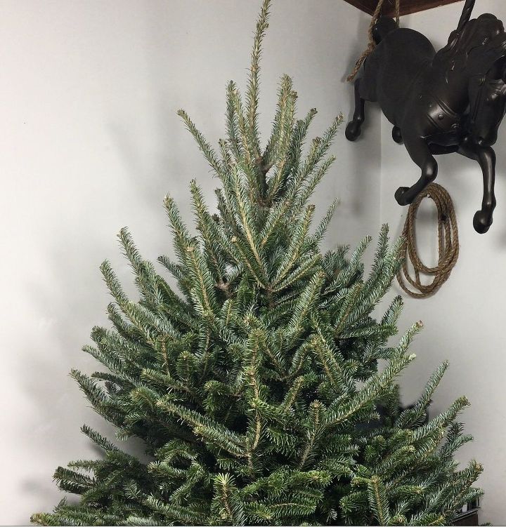 Flock a Christmas Tree the Child / Pet Safe Way | Hometalk