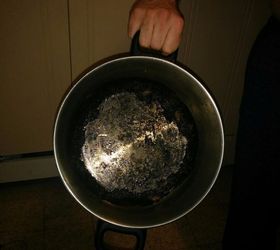 what is the best way to clean a burnt pot
