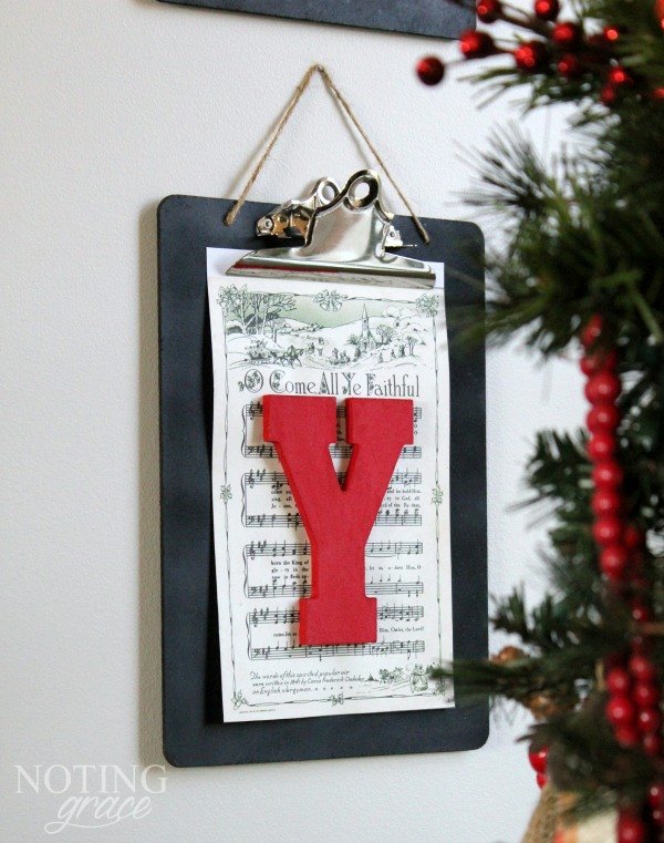 simple holiday wall art you can make for less than 25, crafts