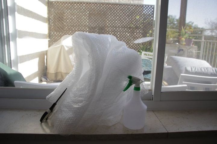 bubble wrap window insulation hack