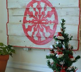 use an old piece of fence for a christmas painting, fences