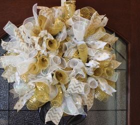 gold and white deco mesh wreath tutorial, crafts, how to, wreaths