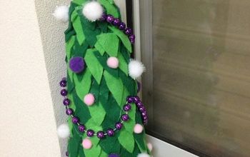 DIY Christmas Tree From Recyclables