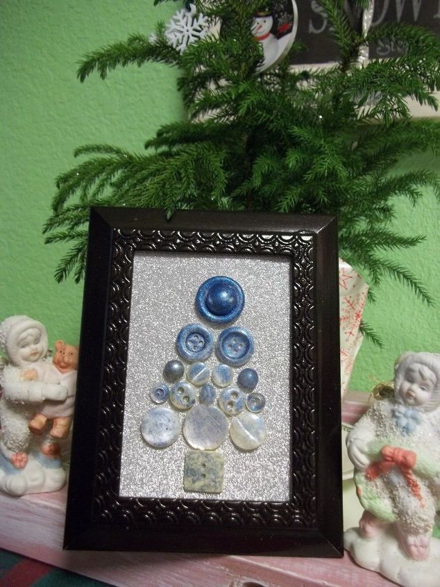 framed button christmas tree