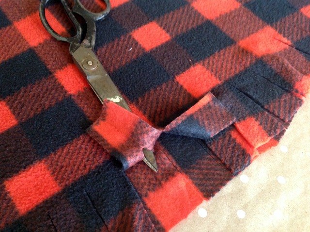 No Sew Buffalo Plaid Christmas Tree Skirt No Sew Buffalo Plaid Christmas Tree Skirt