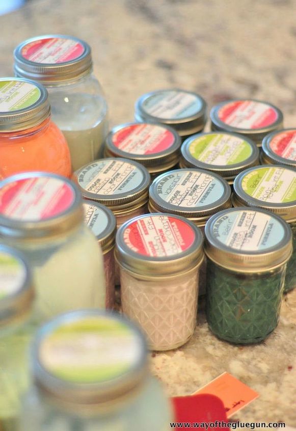 14 exciting mason jar ideas you just have to try, 14 This pretty paint holder