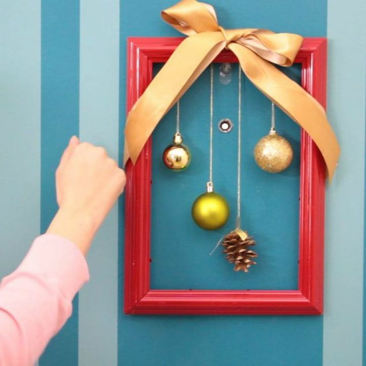 s 13 handmade christmas ideas you didn t know you were waiting for, christmas decorations, This simple and elegant framed wreath
