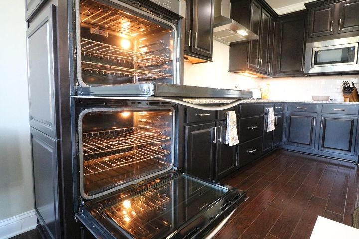 clean your oven, appliances, cleaning tips