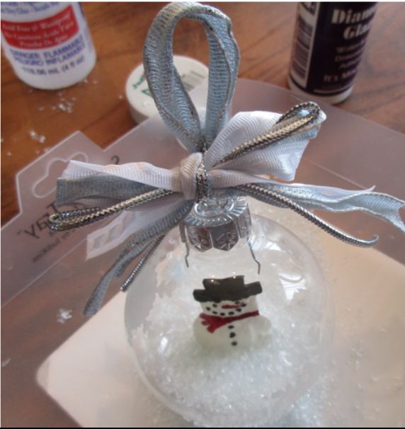 ornamento de vidro gravado boneco de neve