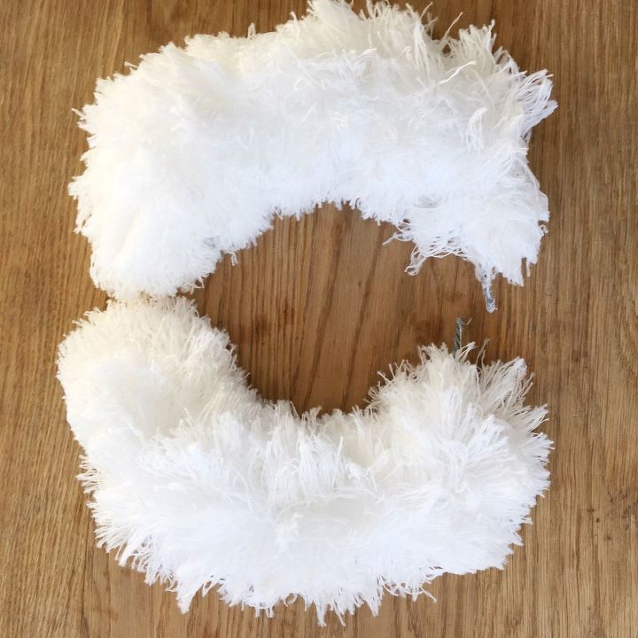 snow white fluffy wreath, crafts, wreaths