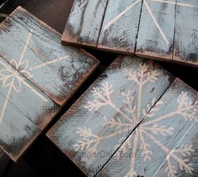 painted pallet wood snowflakes, pallet