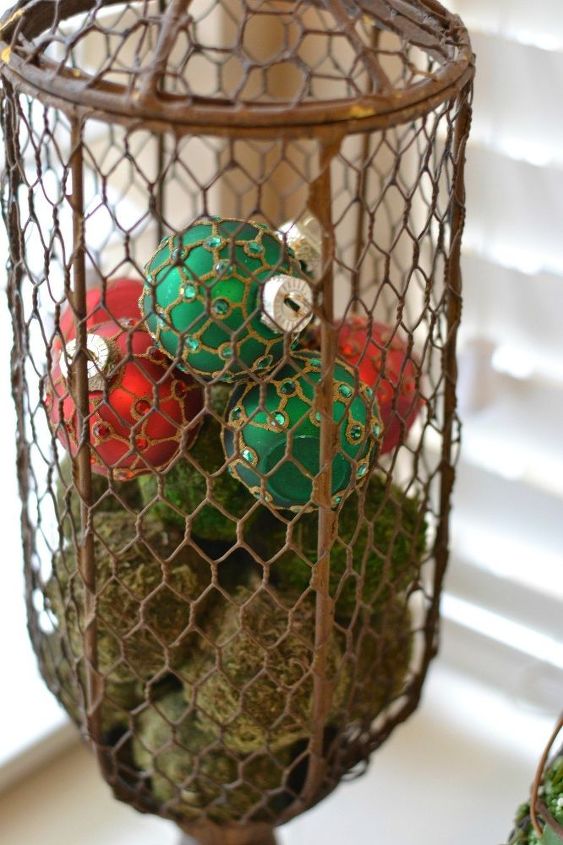 creative ways to decorate with ornaments, christmas decorations, seasonal holiday decor