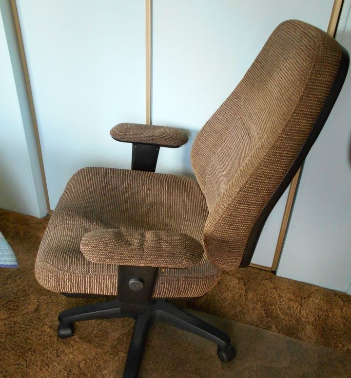 how do i recover my computer chair