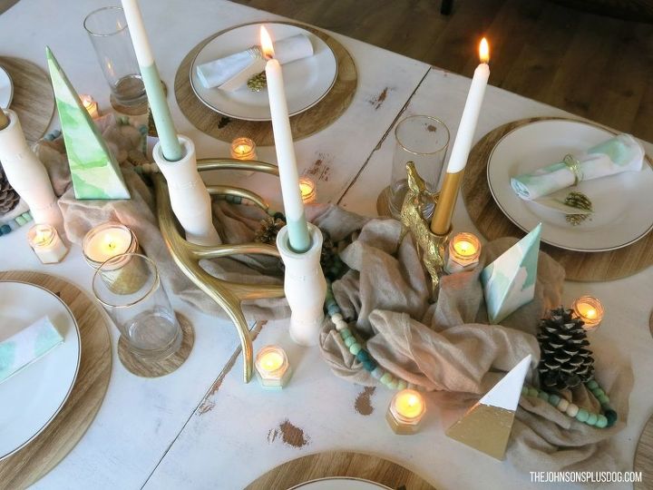 mesa navidea moderna en color menta y dorado