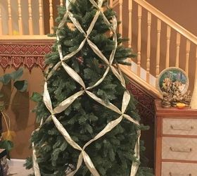 criss cross ribbon draped christmas tree, crafts