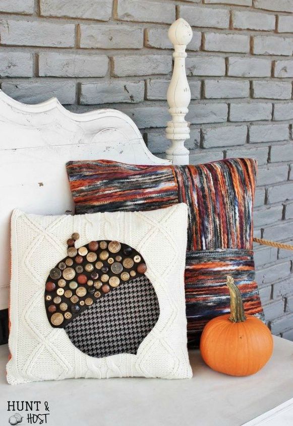 15 quick and easy gift ideas using buttons, Use them to glam up your throw pillow