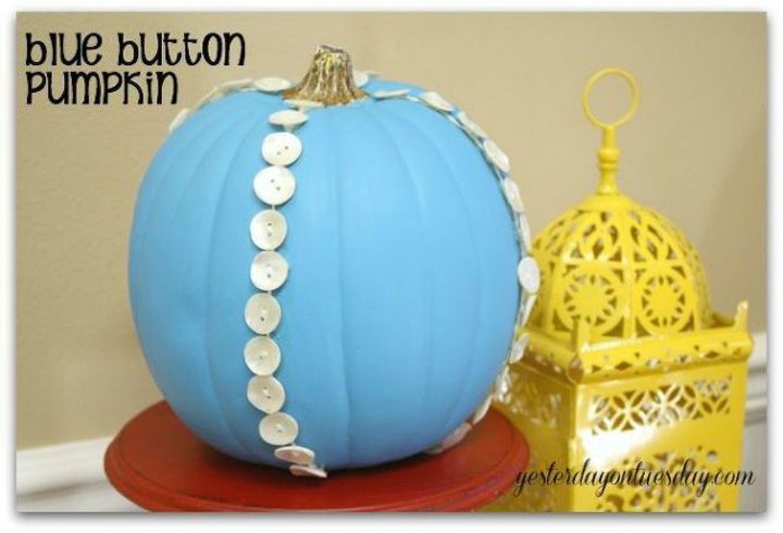 15 quick and easy gift ideas using buttons, Glue them onto a pretty pumpkin