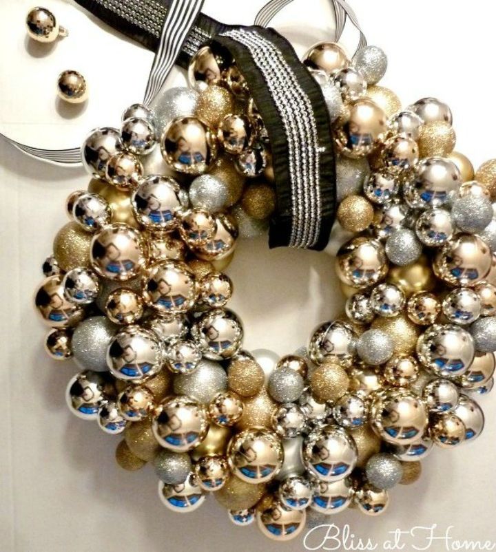 diy ornament christmas wreath