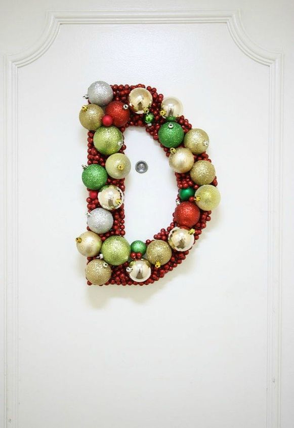 diy ornament christmas wreath