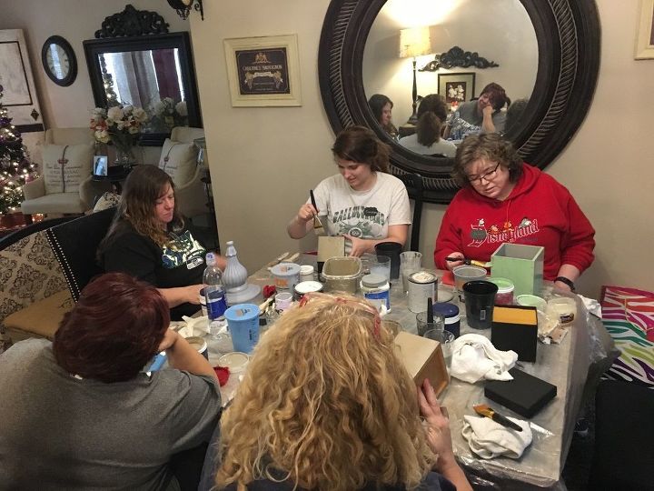 q hometalk chalk paint work shop, chalk paint, painting