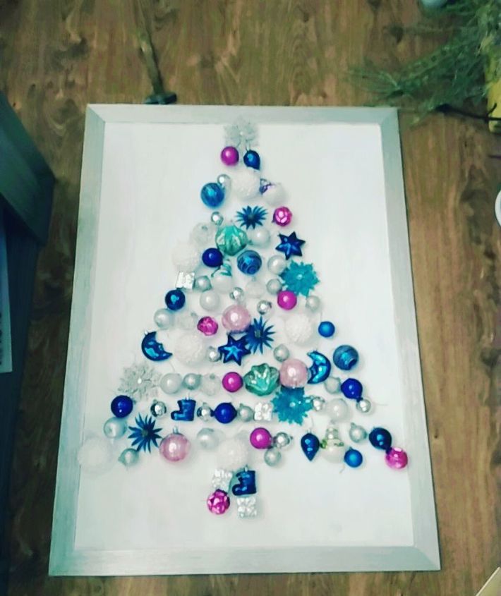 Christmas Tree In The Frame | Hometalk