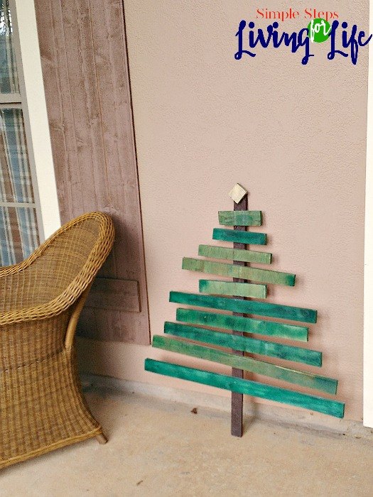 4 steps to a simple scrap wood christmas tree