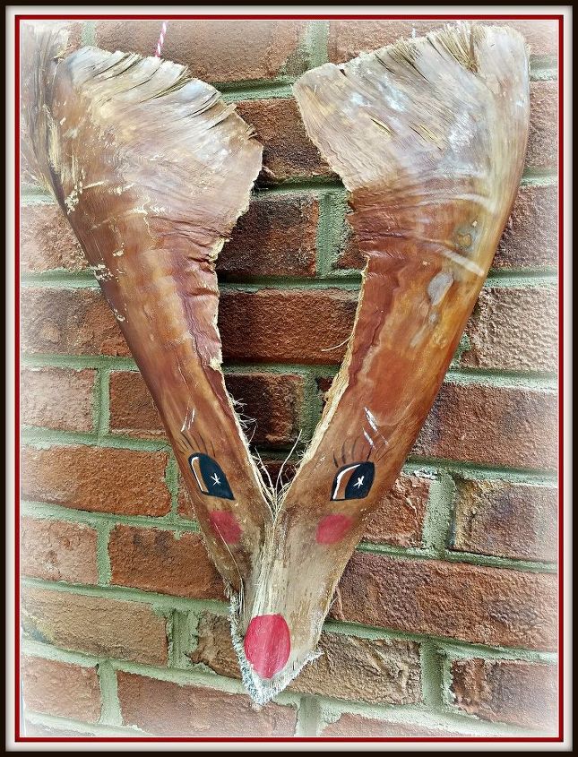 palm frond reindeer craft, crafts, Whimsical palm frond reindeer detail