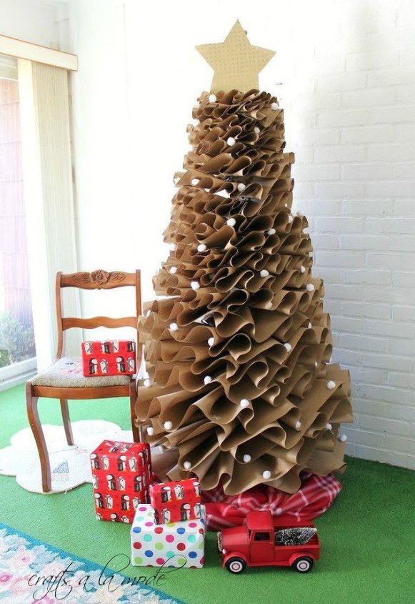 esquea a sua rvore de natal tradicional estas so ainda melhores, Como fazer uma rvore de Natal de papel pardo em tamanho real