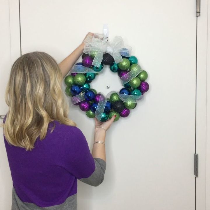 Needle-felted woodland ornaments New Year's Eve Hanger Wreath | Hometalk