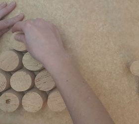 how to create a christmas tree with wine corks, how to