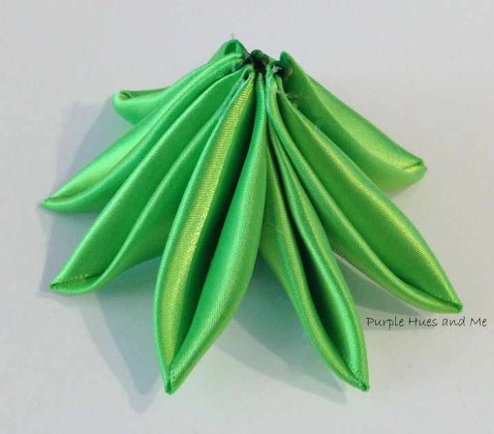 ribbon christmas tree ornament, christmas decorations, crafts, seasonal holiday decor