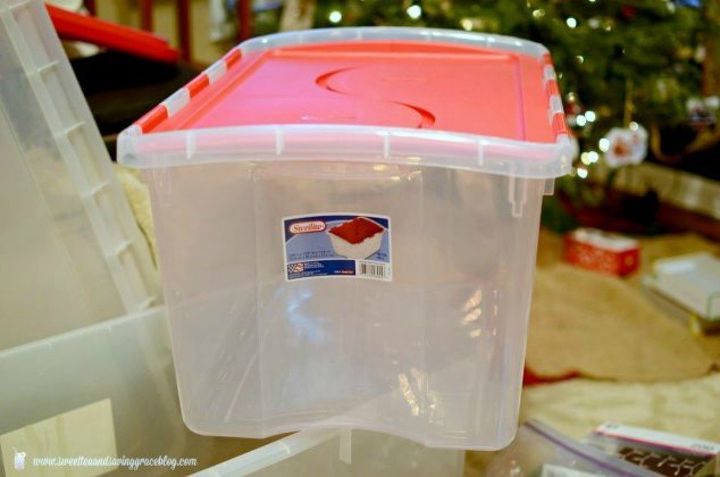 s don t put away your christmas decorations before you see these hacks, christmas decorations, Store everything in mid size tubs