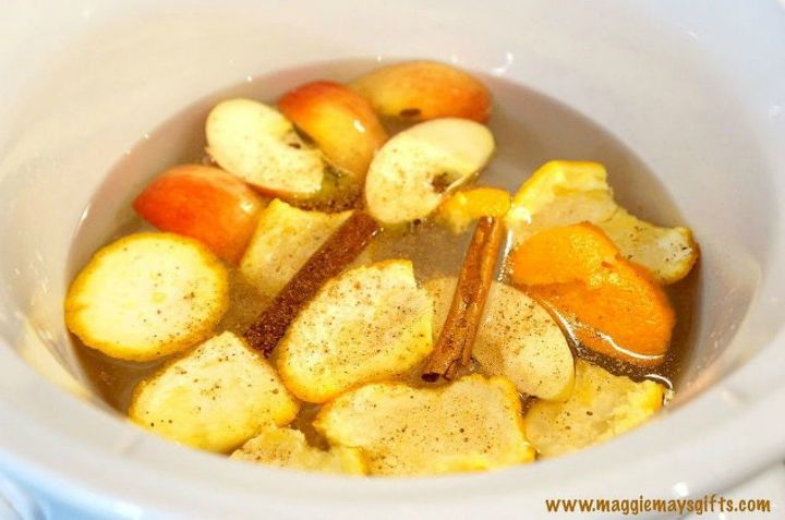 s make your home smell amazing with these diy winter scent ideas, home decor, This apples and oranges crock pot freshener