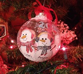 what to do with leftover paint painted ornaments, christmas decorations, seasonal holiday decor, Cute