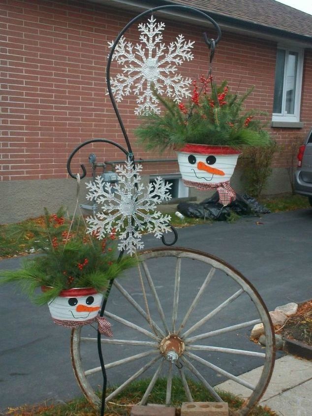 s 13 winter planter ideas for when you re missing your garden, gardening, A snowman themed hanging planter with holly