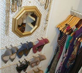 s want an organized closet try this today, closet, organizing, Hang jewelry and shoes on framed fabric