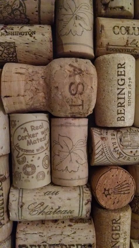 winecork wall, Champagne cut corks puzzle