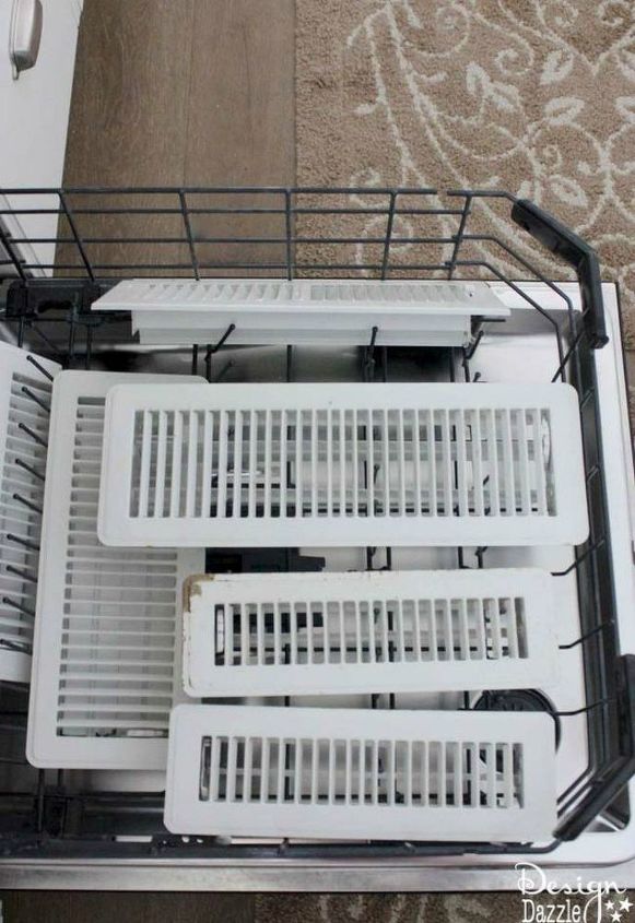 s top cleaning tips you need to know for 2017, cleaning tips, This strange way to clean vent grates