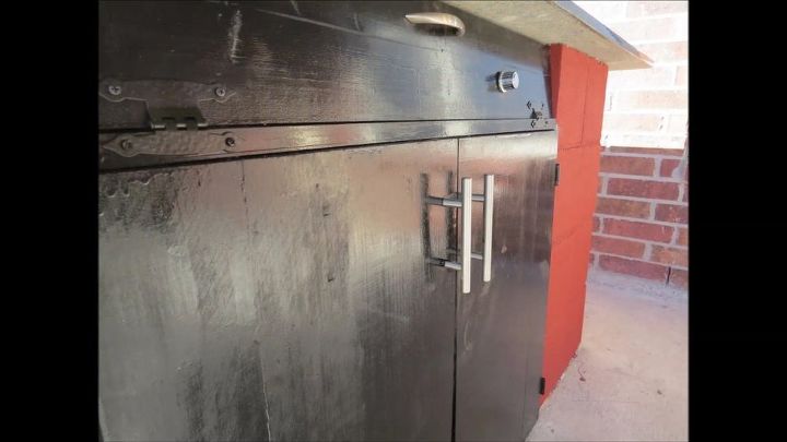 construyendo una barbacoa