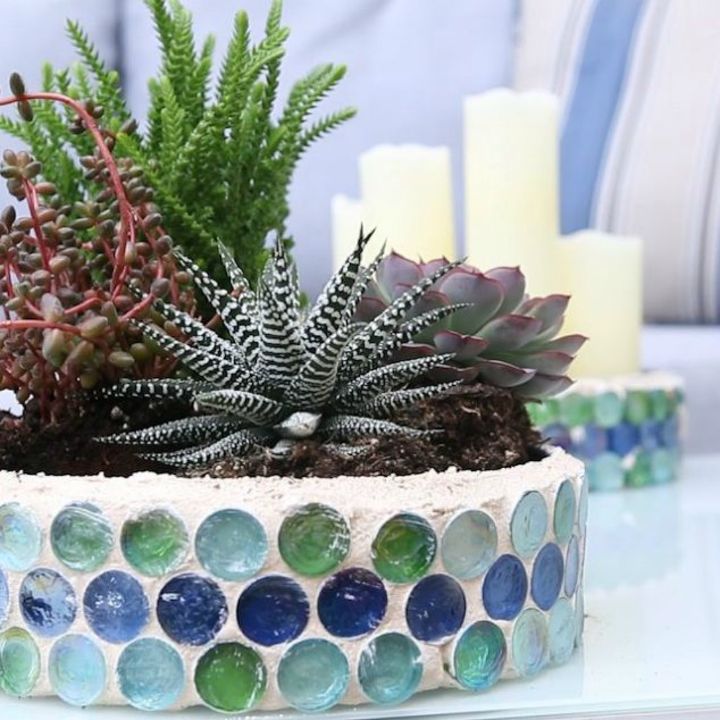 s don t throw away those popcorn tins before you see these 13 ideas, Turn it into a mosaic planter