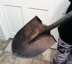 give an old rusty shovel and new purpose