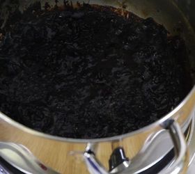 what is the best way to clean a burnt pot